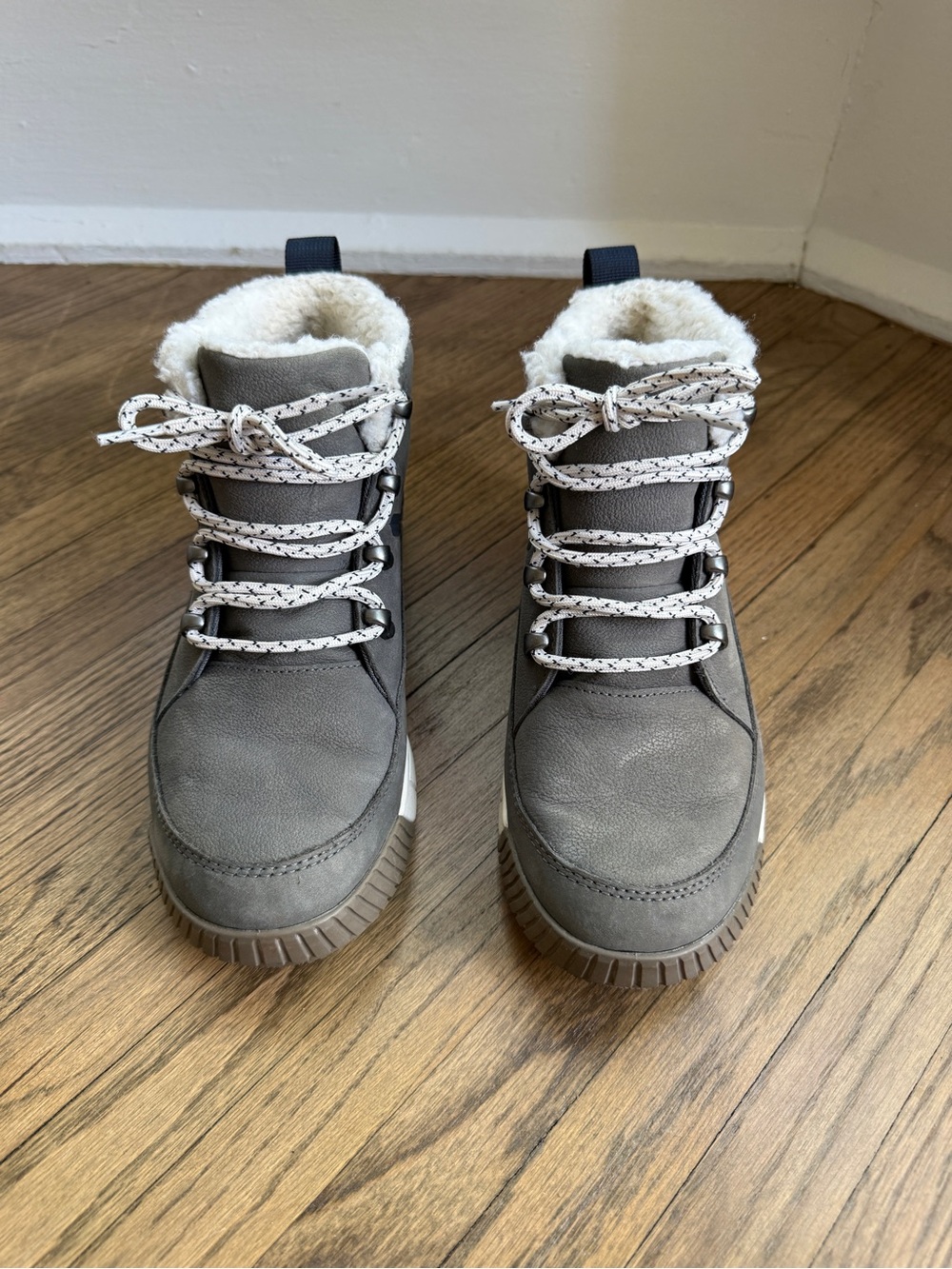The North Face Short Winter Boots. Womens size 7